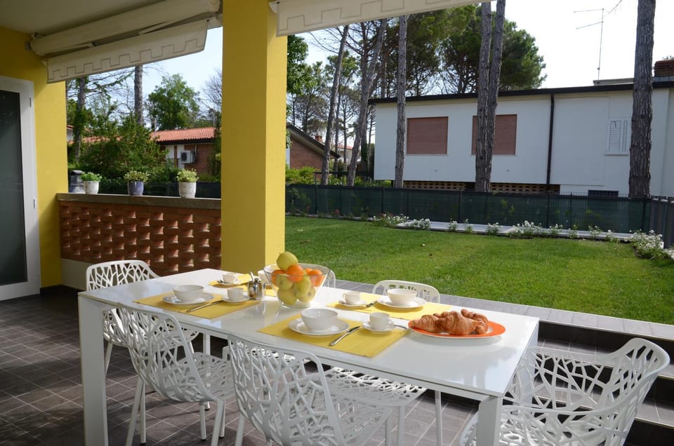 Property building, Garden view