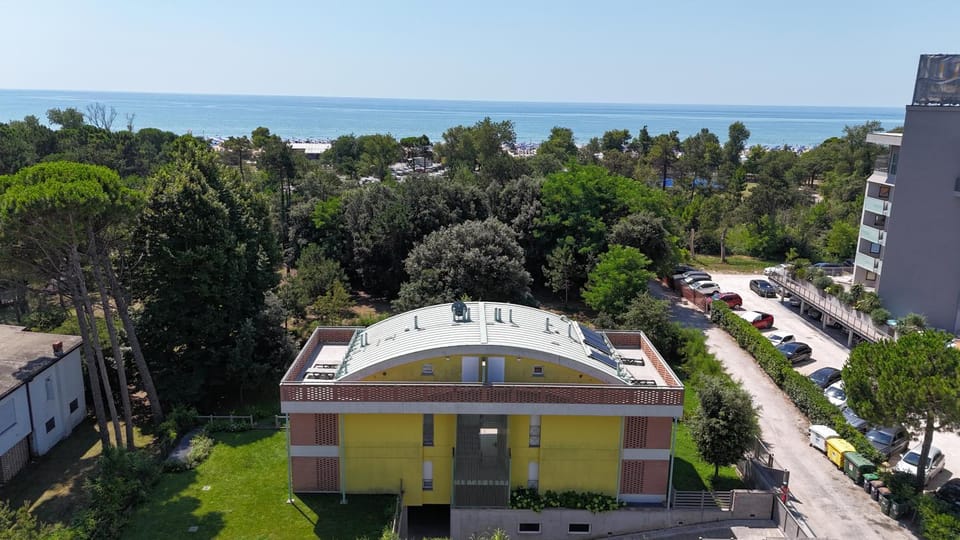 Property building, Natural landscape, Bird's eye view, Sea view