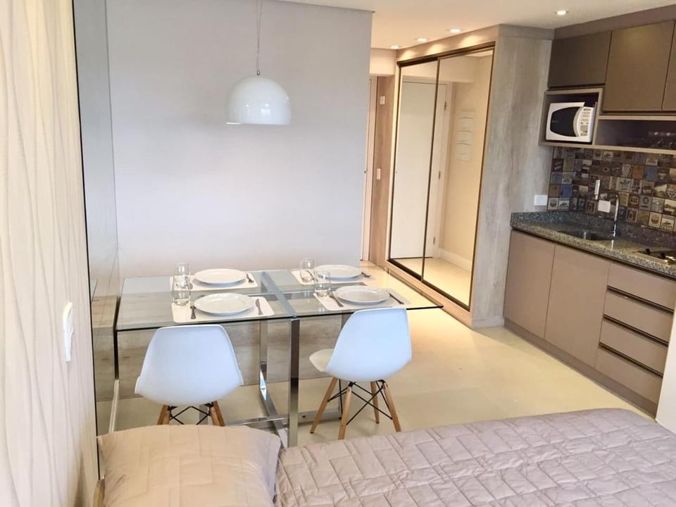 Estudio moderno com linda vista para a Serra Apartment in Curitiba