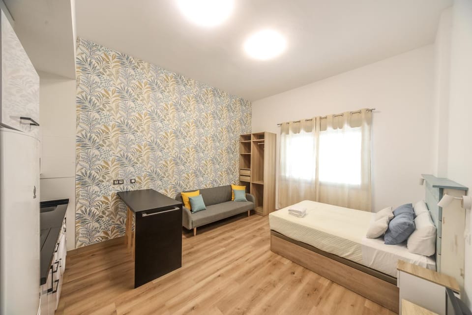 Lovely Studio in the Heart of Malaga FREE SWIMMING POOL Apartment in Malaga