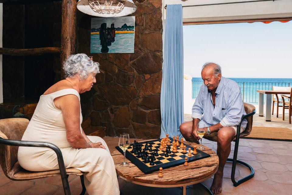 Communal lounge/ TV room