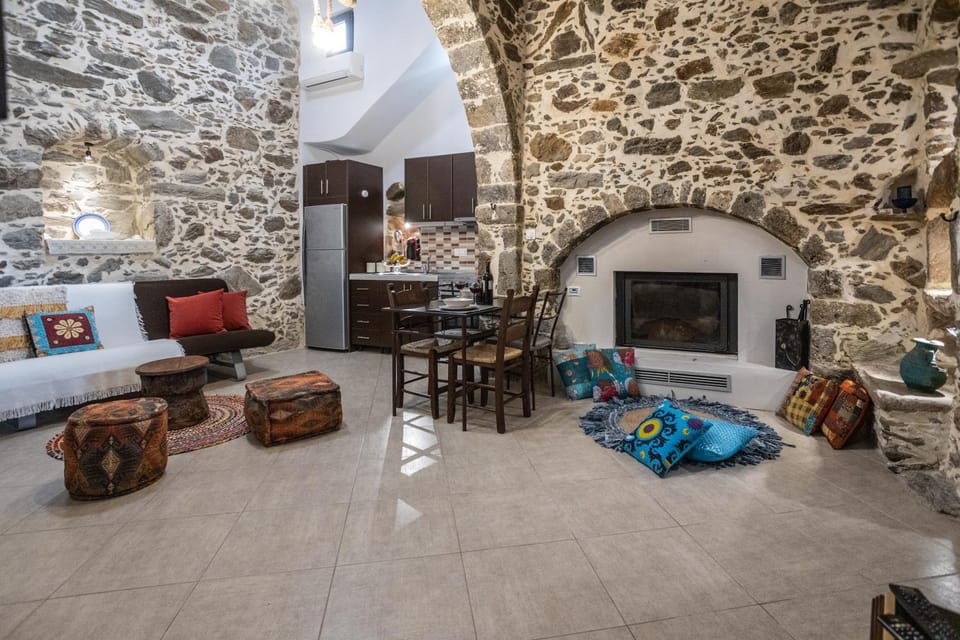 Living room, Seating area, flat iron