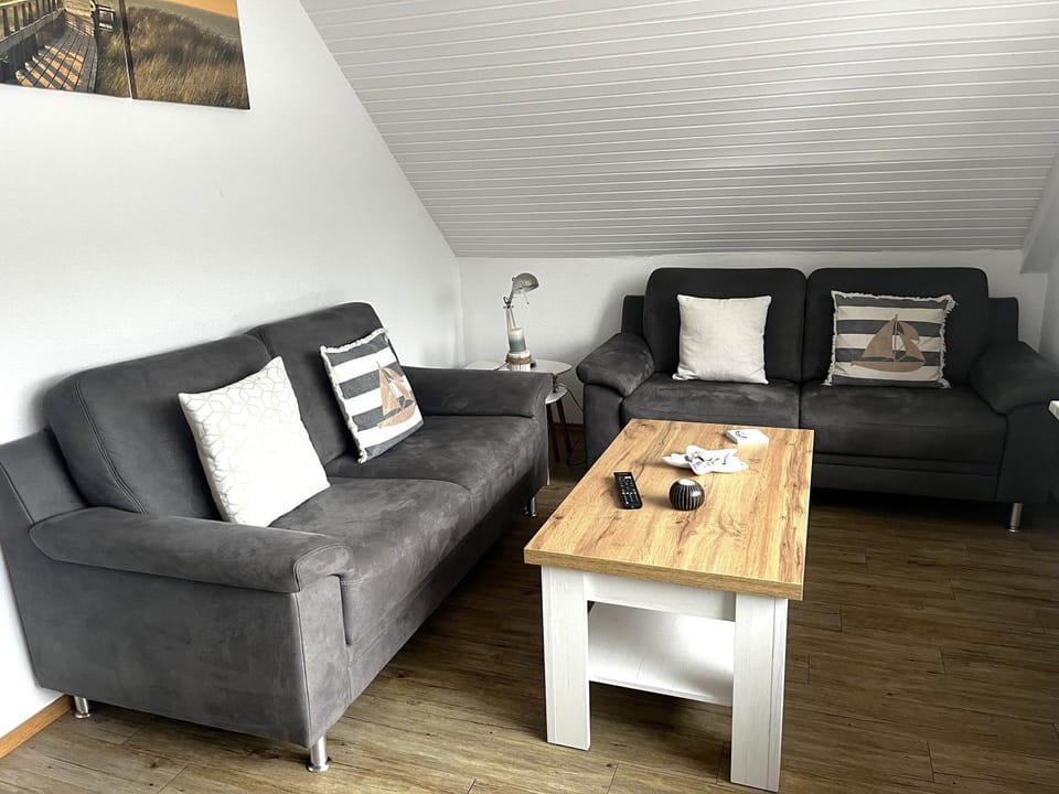 "Haus Elisa" - geräumige -FeWo mit 2 Schlafzimmern Apartment in Grömitz