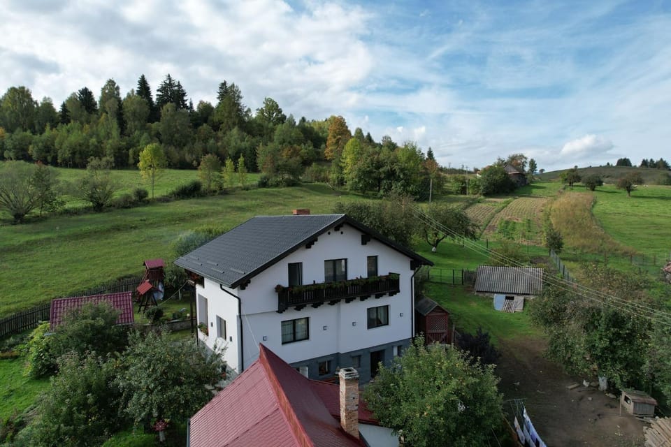 Cazare la Mitică House in Romania