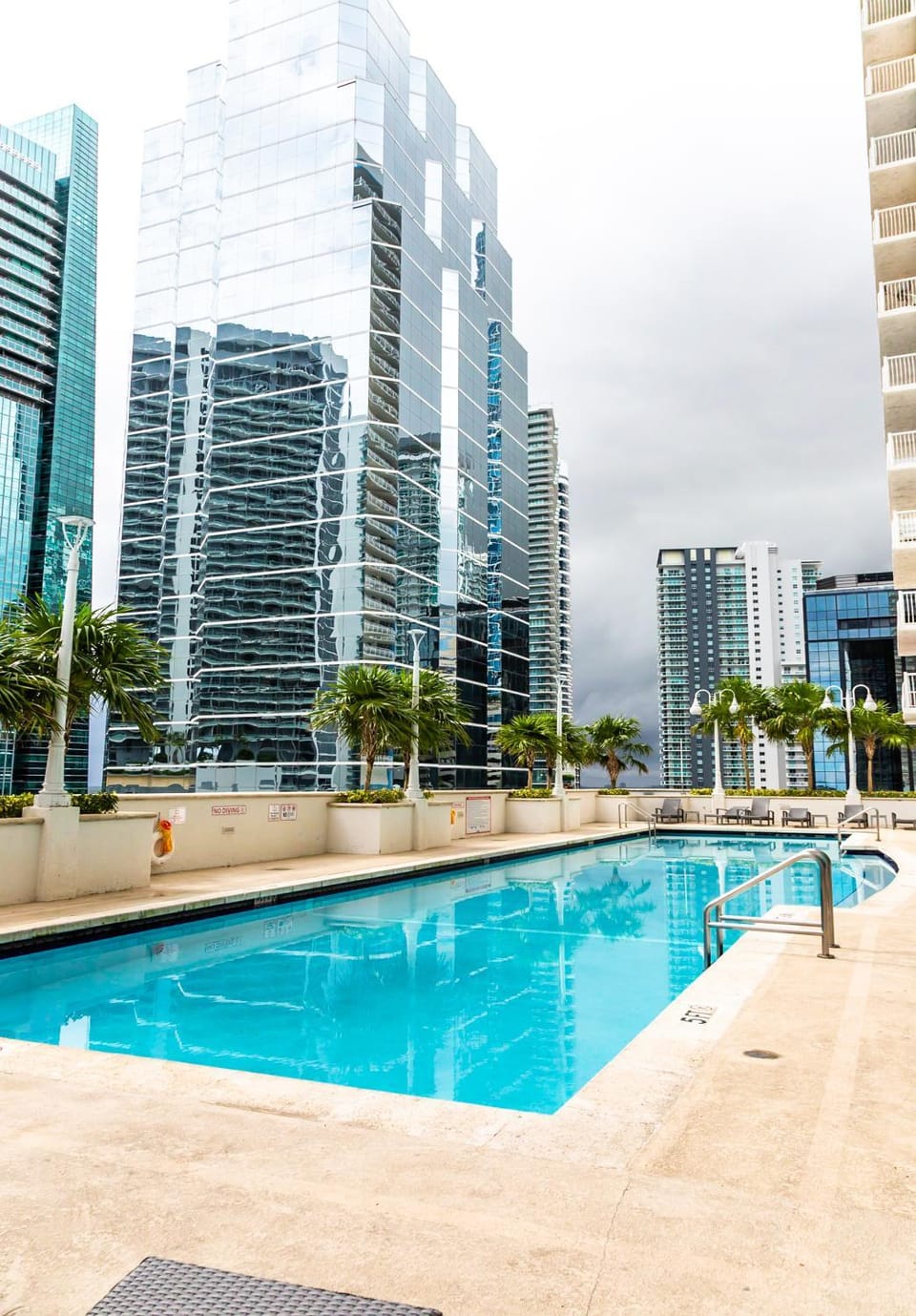 Hot Tub, Swimming pool, Swimming pool