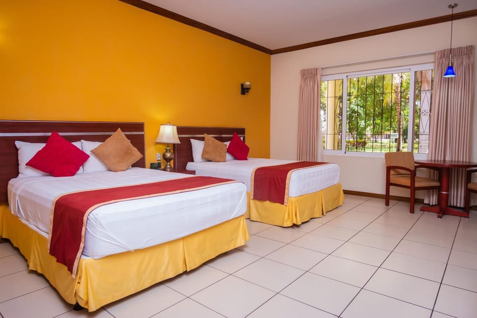 Pato Canales Hotel & Resort Hotel in El Salvador