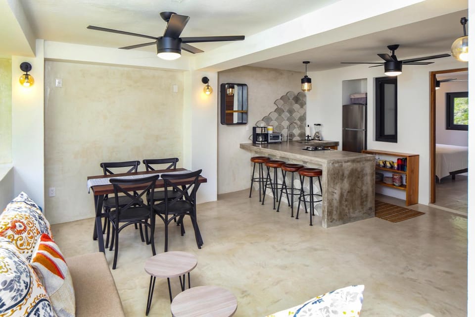 Balcony/Terrace, Kitchen or kitchenette, Living room, Dining area