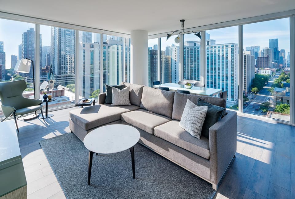 Living room, Photo of the whole room, City view
