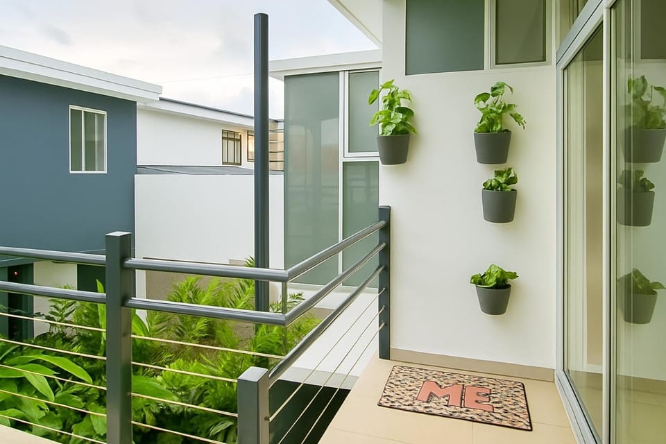 Costa Rica, San José, Pinares Luxe Apt Near Elite Clinics Apartment in Cartago Province, Costa Rica