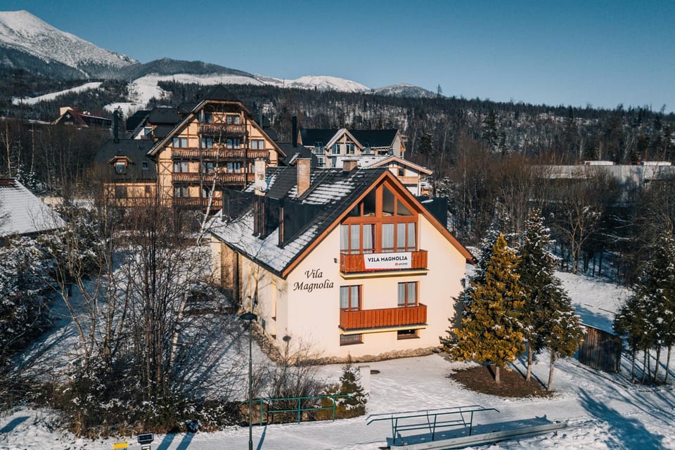 Property building, Bird's eye view, Winter