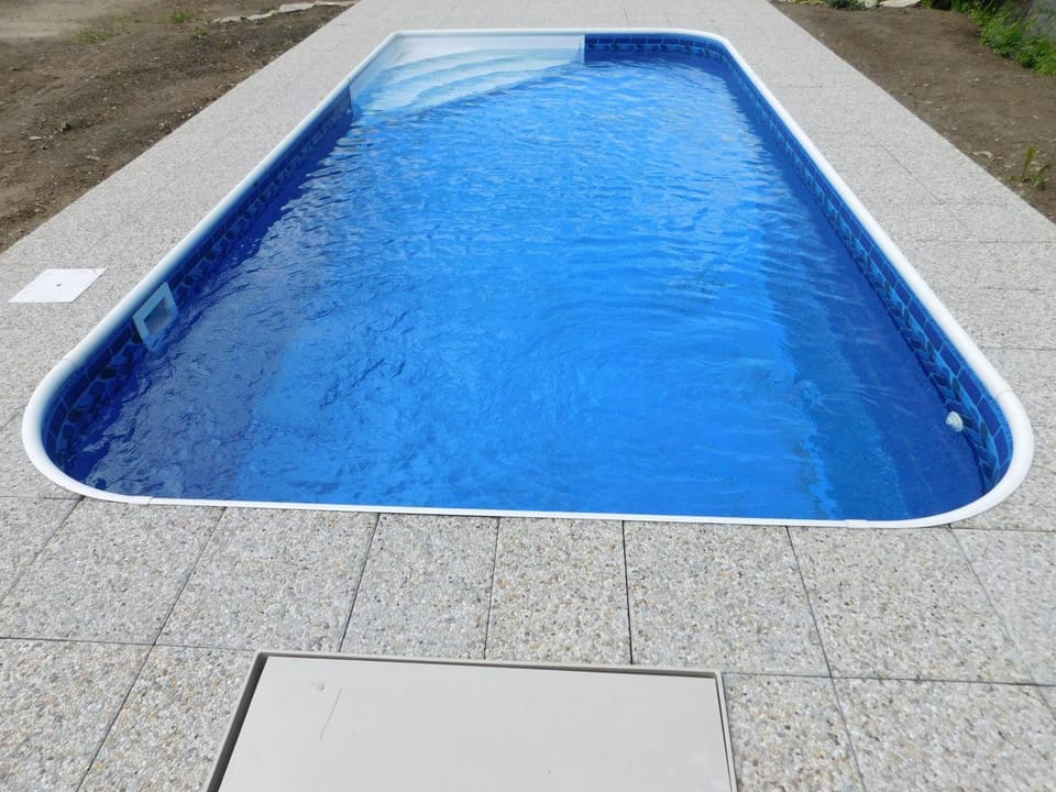 Swimming pool, Swimming pool
