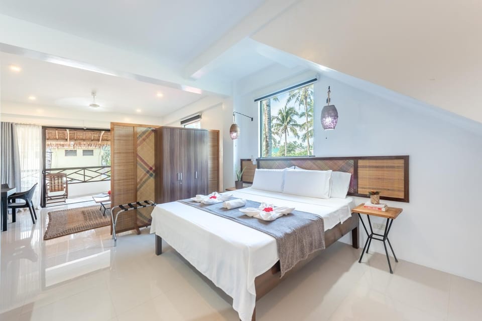 Bed, Photo of the whole room, Bedroom, towels, wardrobe