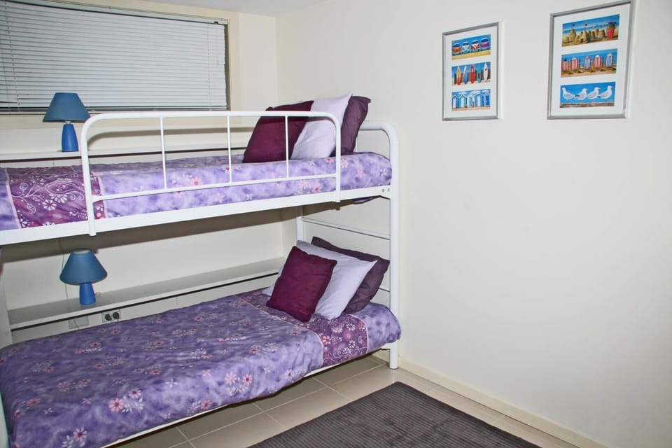 bunk bed