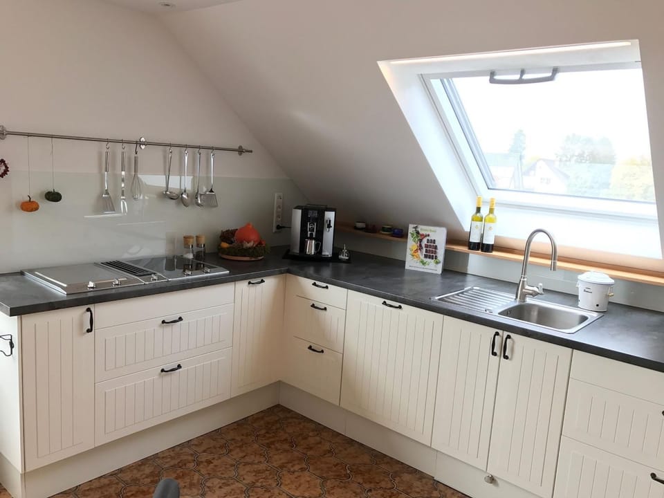 Property building, Kitchen or kitchenette, Living room