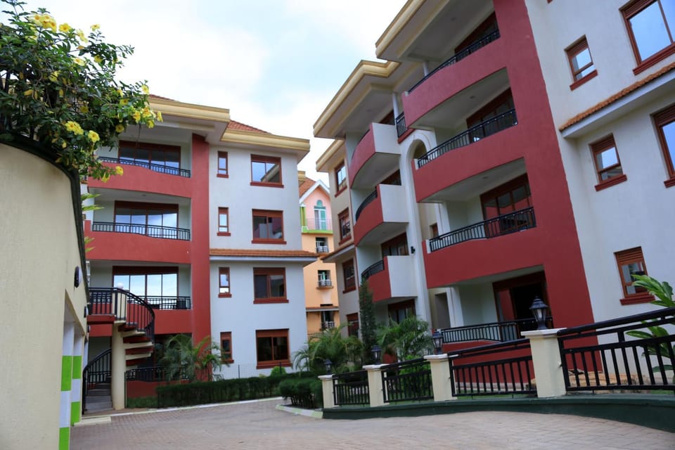 Property building, Facade/entrance
