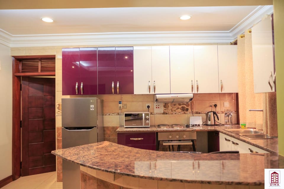 Kitchen or kitchenette, oven