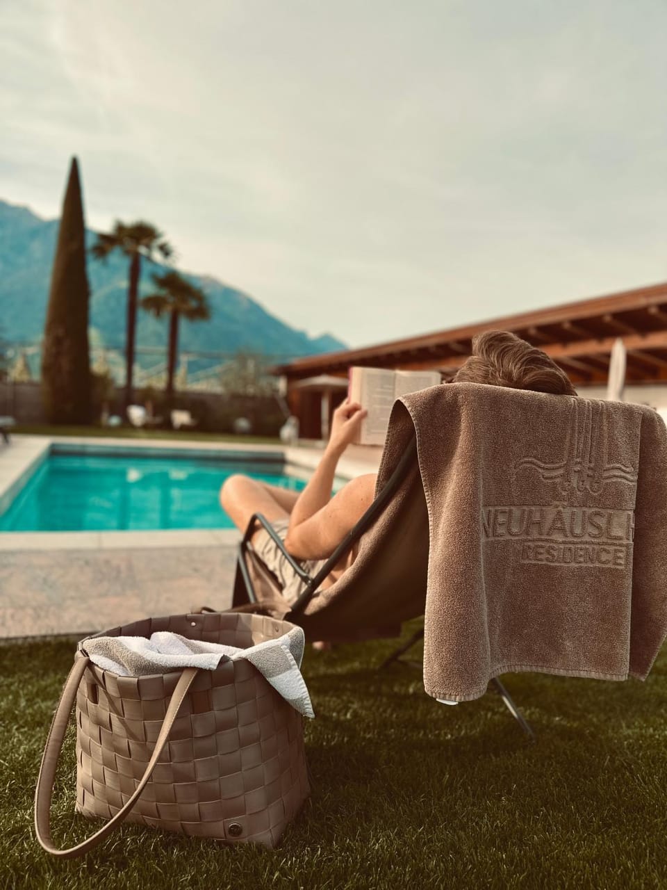 Garden, Mountain view, Swimming pool, Swimming pool, sunbed