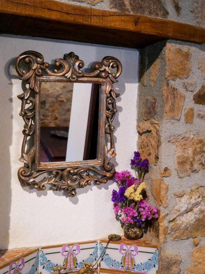 Decorative detail
