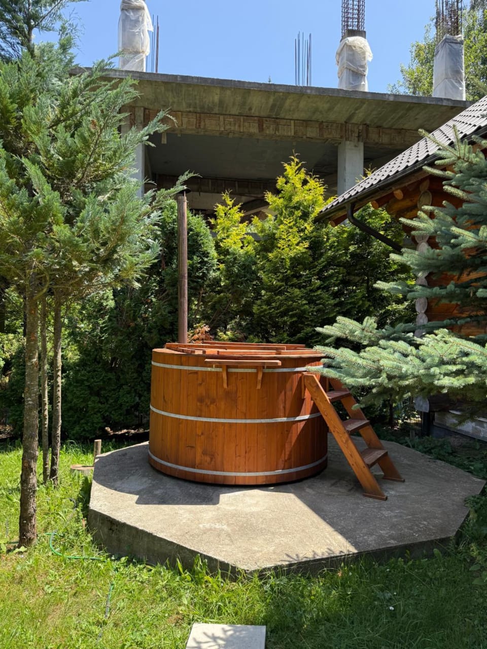Hot Tub