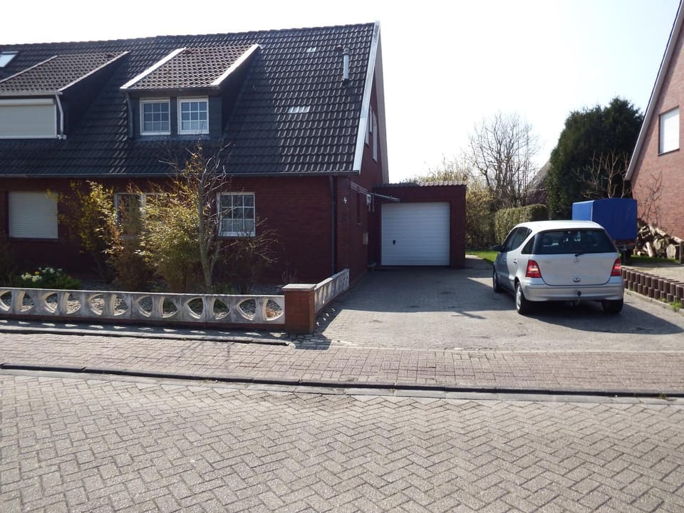 Strandmensch Dornumersiel House in Lower Saxony, Germany