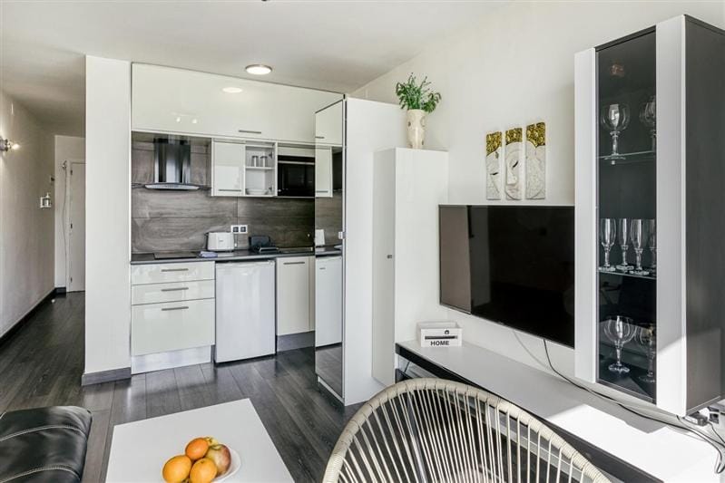 K Beach D-Luxe Apartment in Alt Empordà