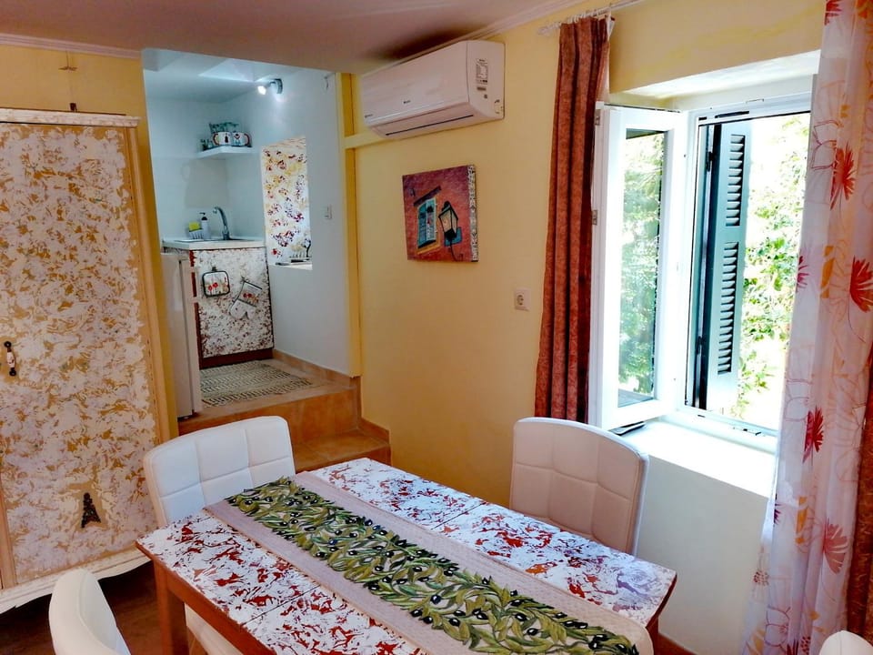 Venetian Well Cozy Apartment Corfu Old Town Apartment in Corfu