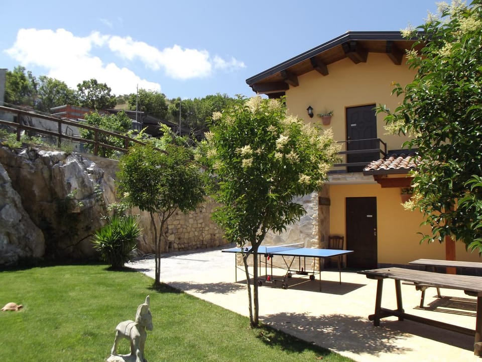 Garden, Table tennis, Balcony/Terrace