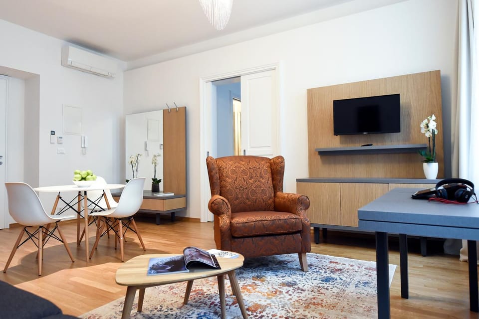City Centre Chic Apartment Ljubljana 2/4 Apartment in Ljubljana