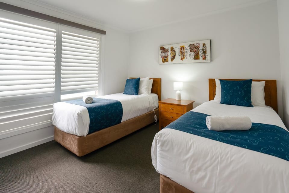 Waves Motel and Apartments Motel in Warrnambool