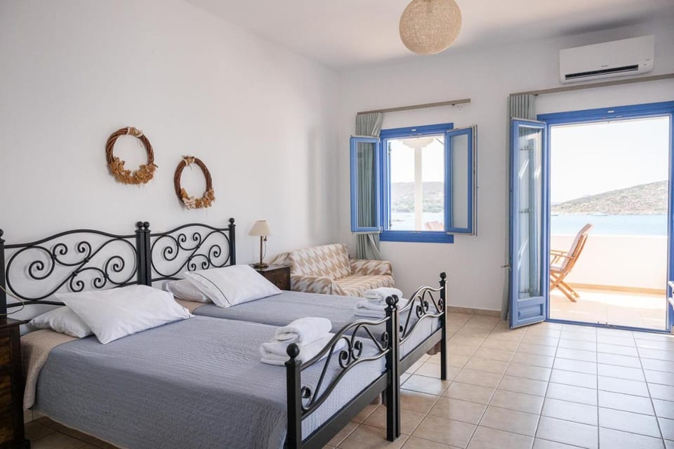 Studios Angela Port Apartment hotel in Decentralized Administration of the Aegean