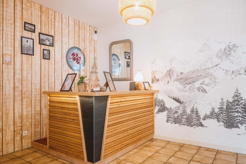 Property building, Lobby or reception