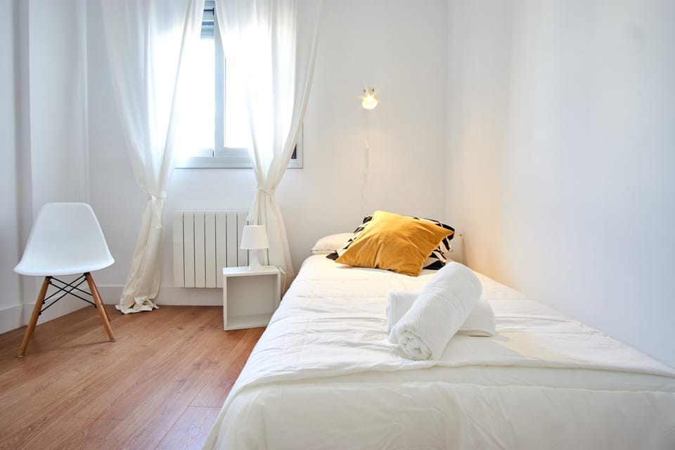 Virgen del Valle Deluxe Suite by Valcambre Apartment in Seville