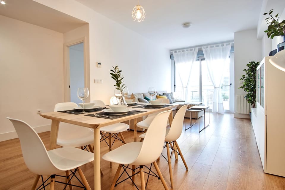 Virgen del Valle Deluxe Suite by Valcambre Apartment in Seville