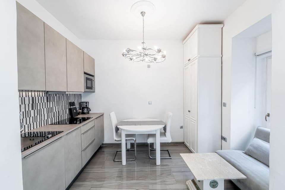 Living room, Dining area, kitchen