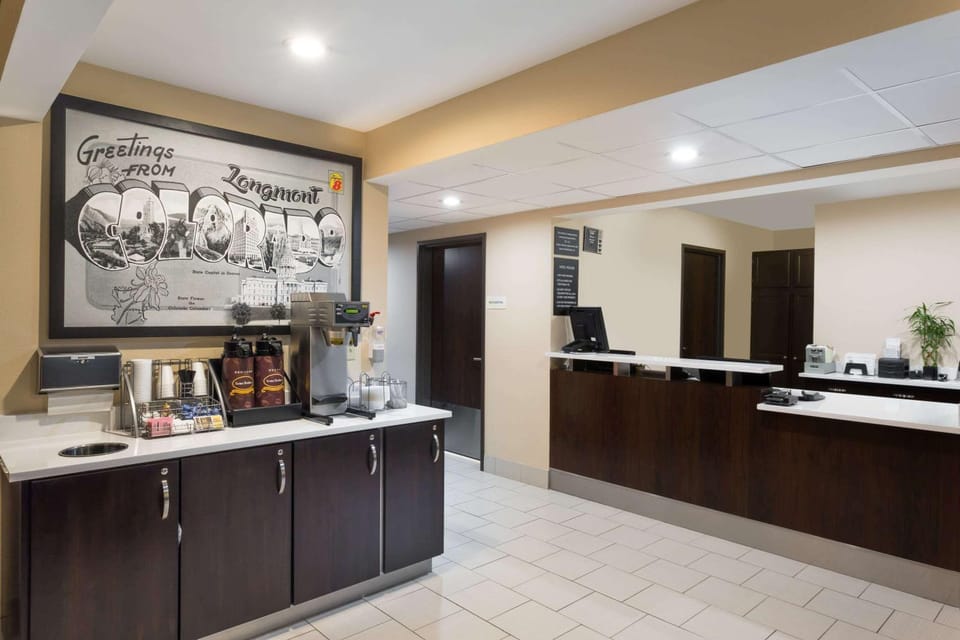 Lobby or reception, On site