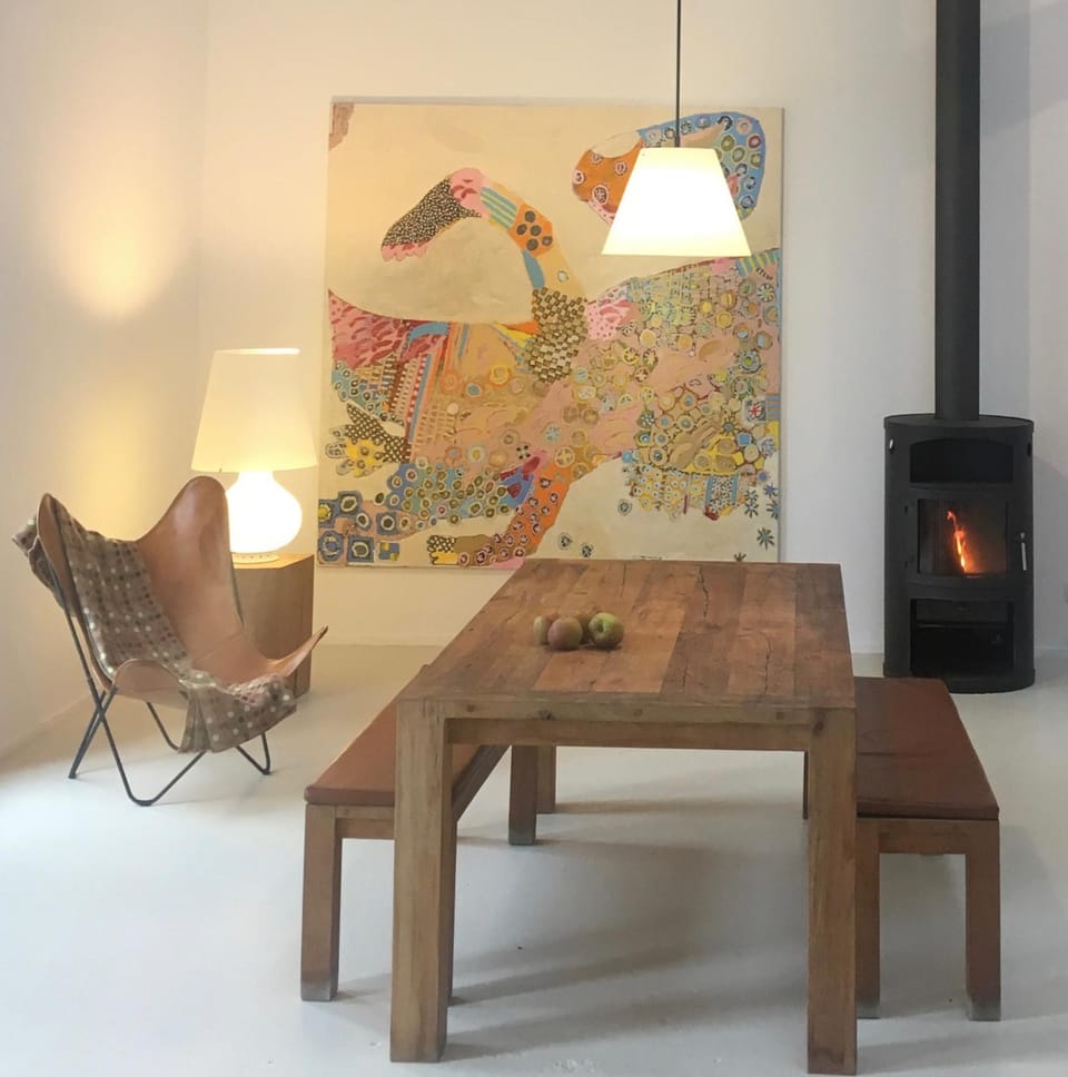 Coffee/tea facilities, Living room, Decorative detail, Dining area, On site, Garden view