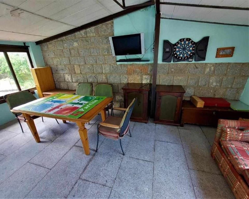 Communal lounge/ TV room, Game Room, TV and multimedia, Living room, Seating area, Dining area