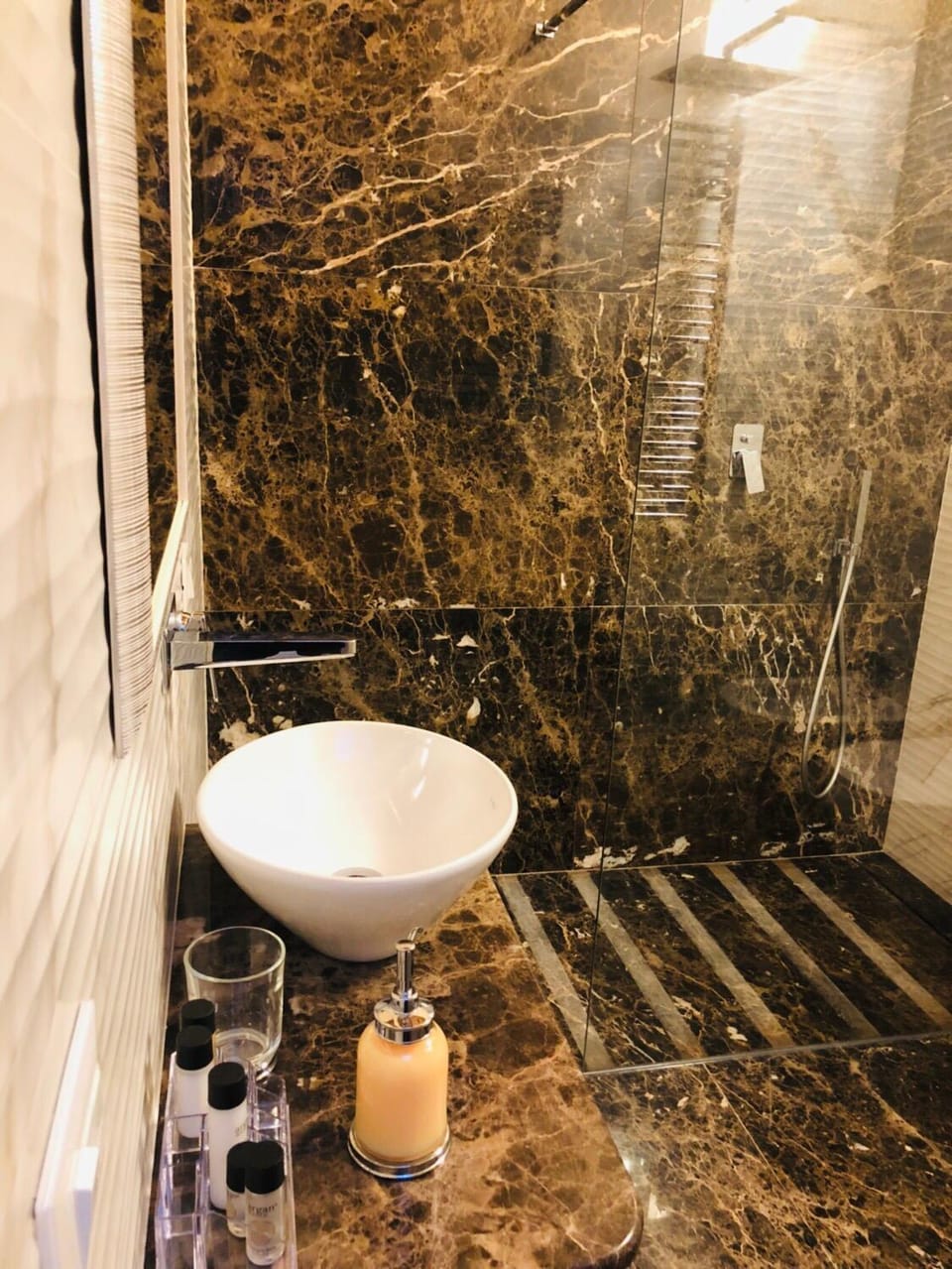 Luxury Apartment Frattina 34 Anelli Apartment in Rome