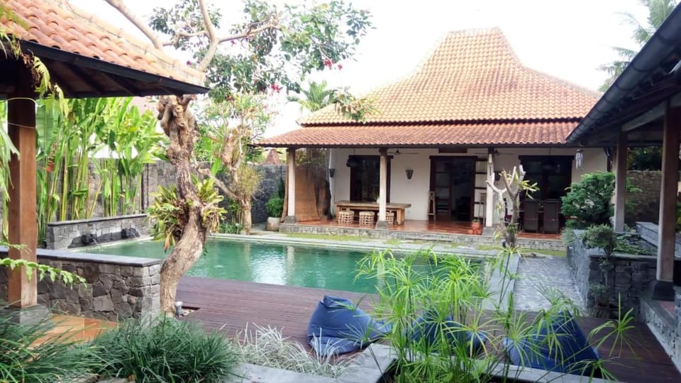 Villa Aquin Bed and Breakfast in Indonesia