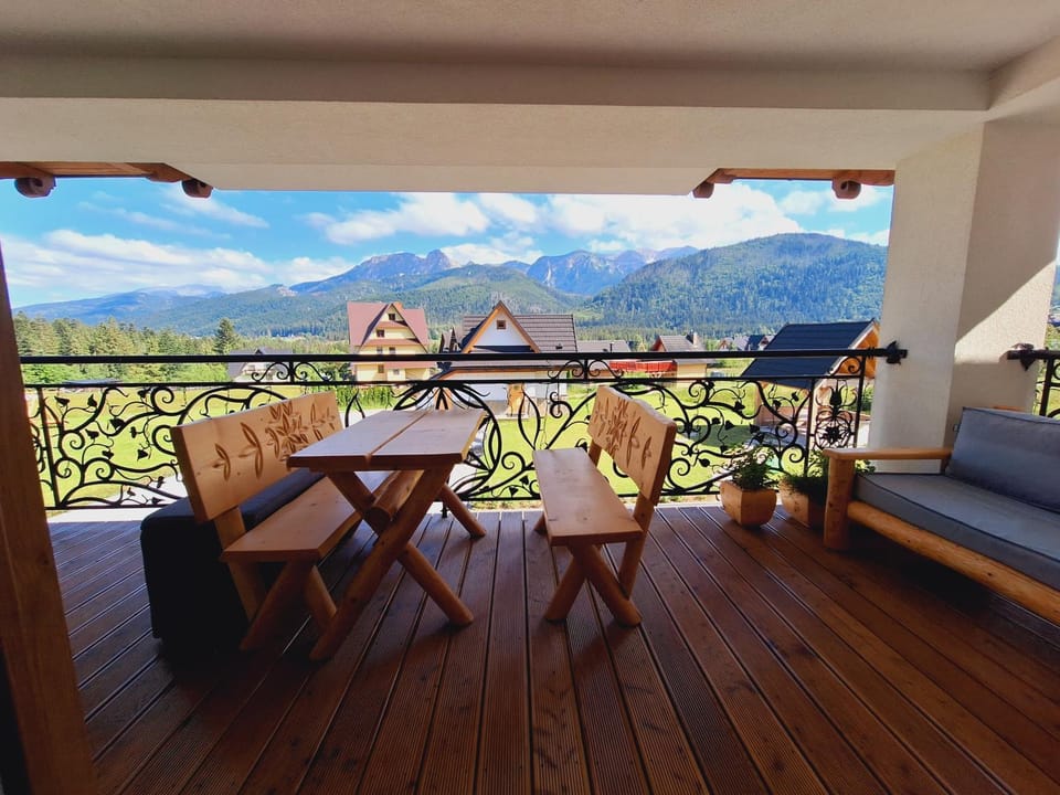 Natural landscape, View (from property/room), Mountain view