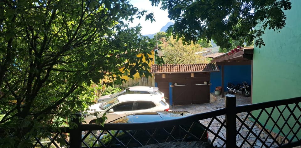 Hélio's Cháles Bed and Breakfast in Ilhabela