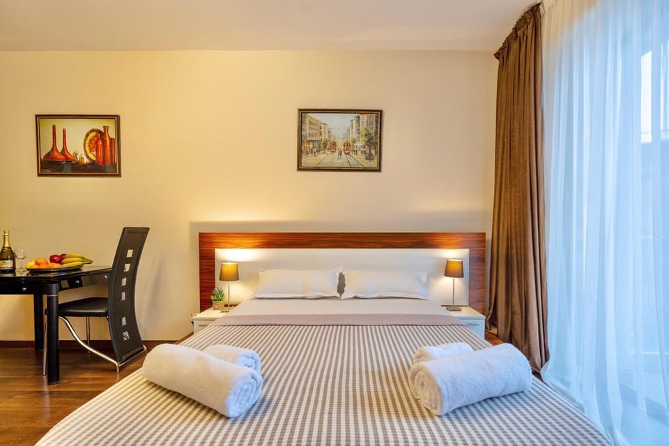 Bed, Decorative detail, Bedroom