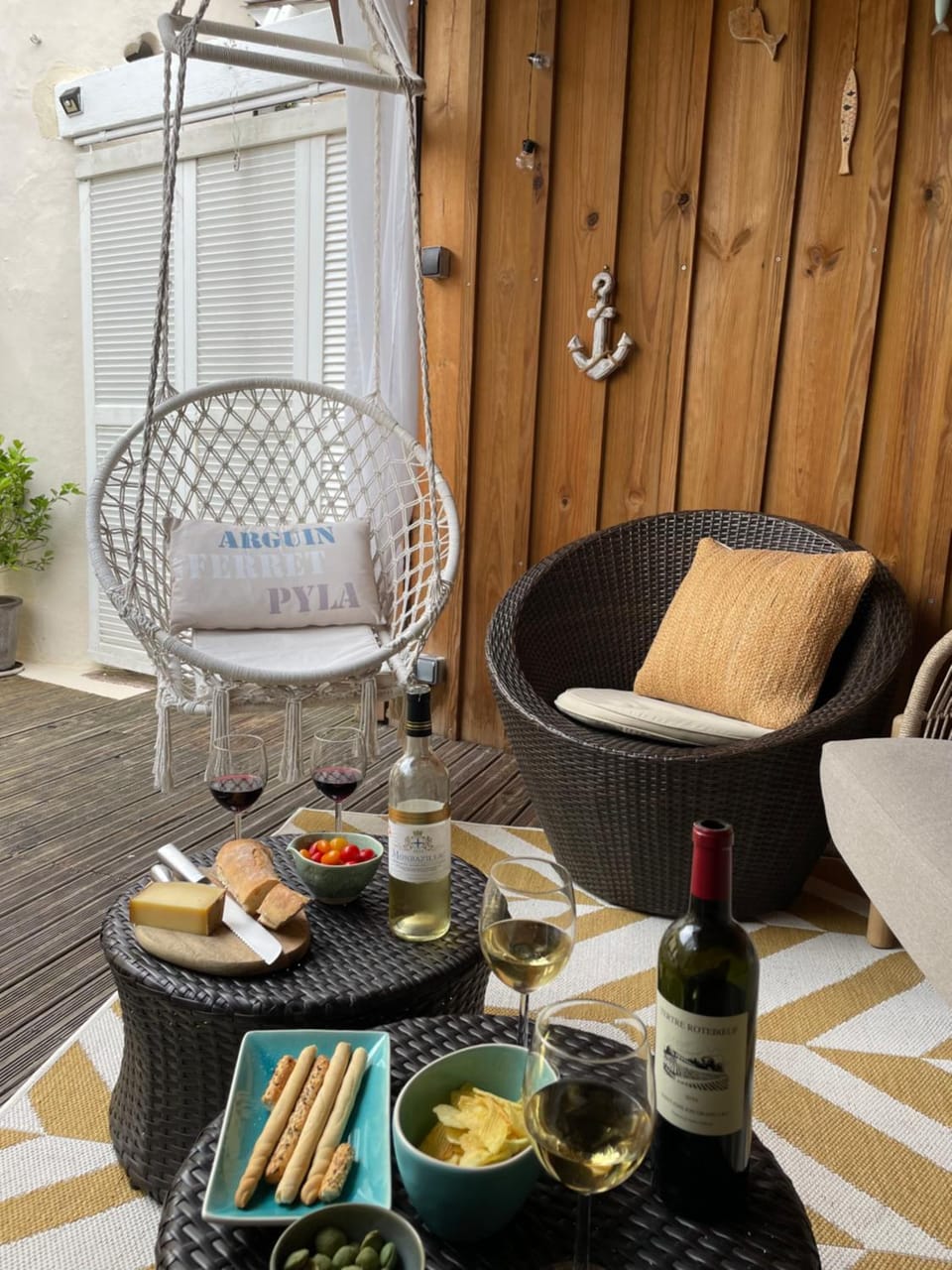 Patio, Balcony/Terrace, Kitchen or kitchenette, Seating area, Dining area, Lunch, Dinner