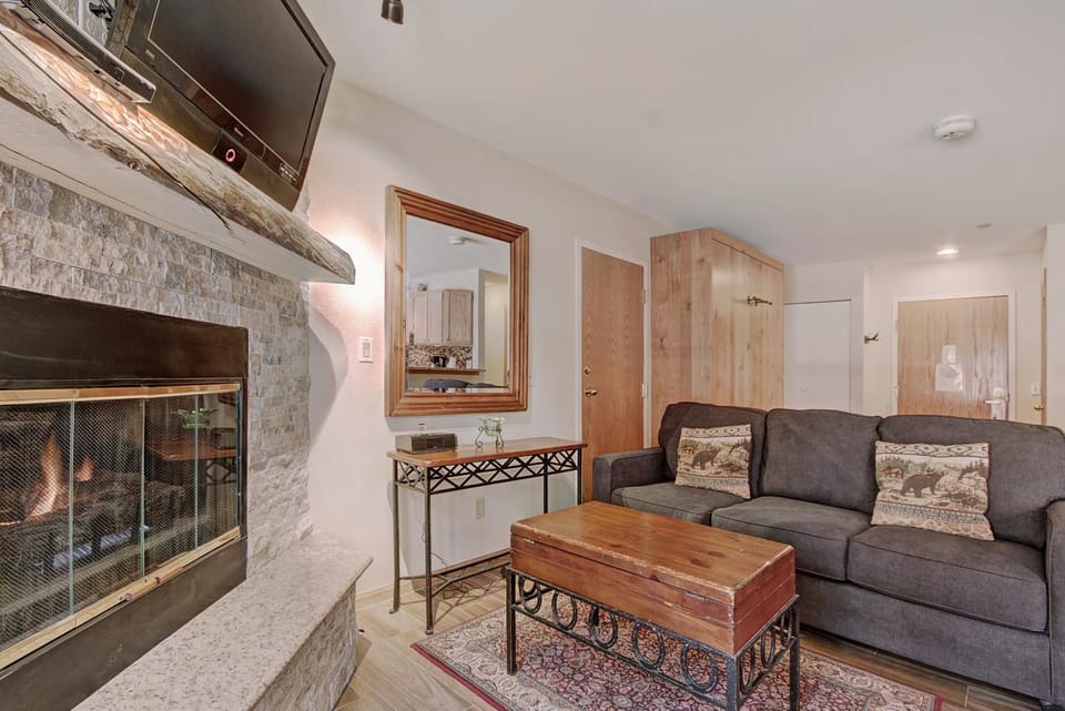 Studio Condo in the Heart of Breckenridge Apartment in Breckenridge