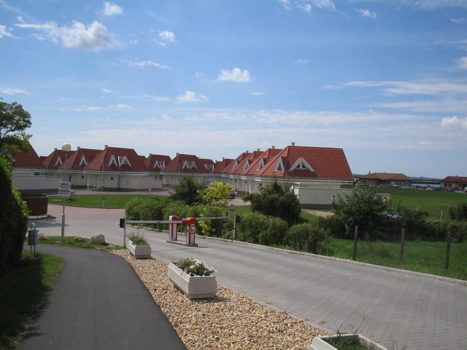 Gólya Villa Park House in Hungary