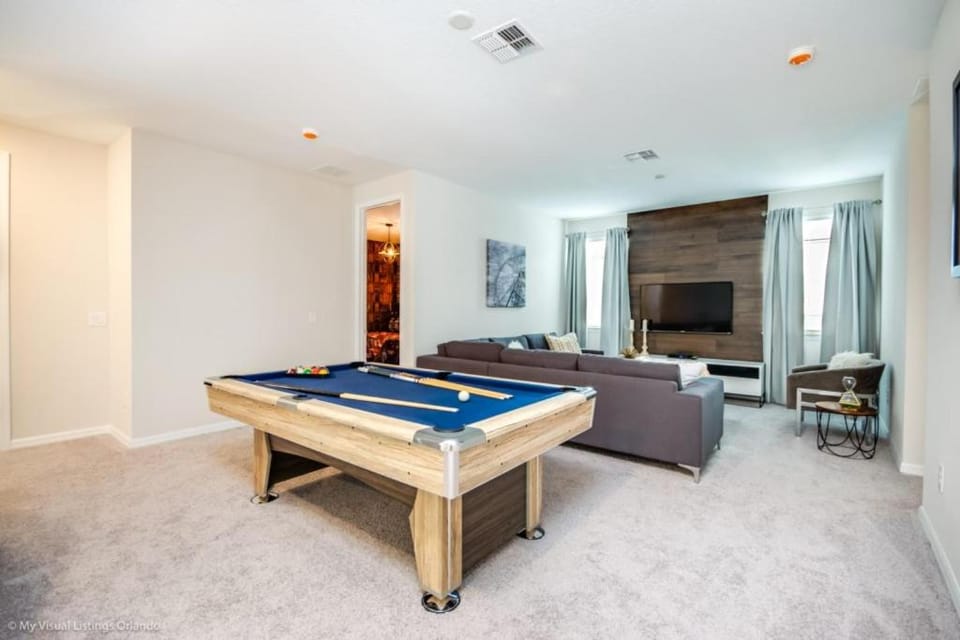 Billiard, TV and multimedia, Seating area