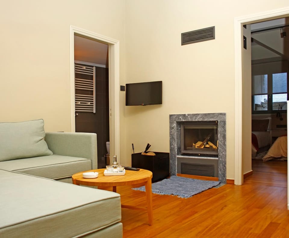 TV and multimedia, Seating area