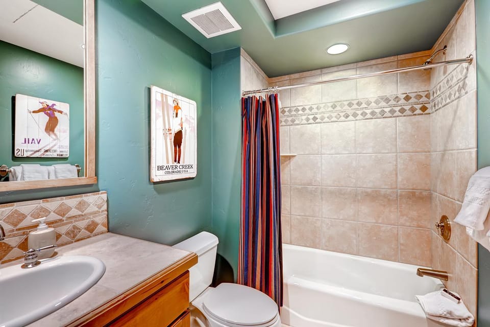 5Br 5Ba Condo, Ski In Out In Arrowhead With Holidays Open! Condo Apartment in Edwards