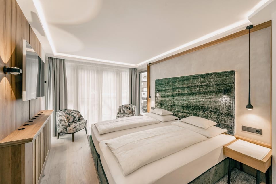 Gourmet & Wine Hotel Austria - 4 Sterne superior - Hike & Bike Hotel in Obergurgl