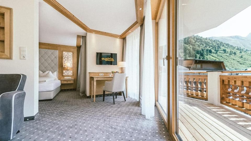 Gourmet & Wine Hotel Austria - 4 Sterne superior - Ski In Ski Out Hotel in Obergurgl